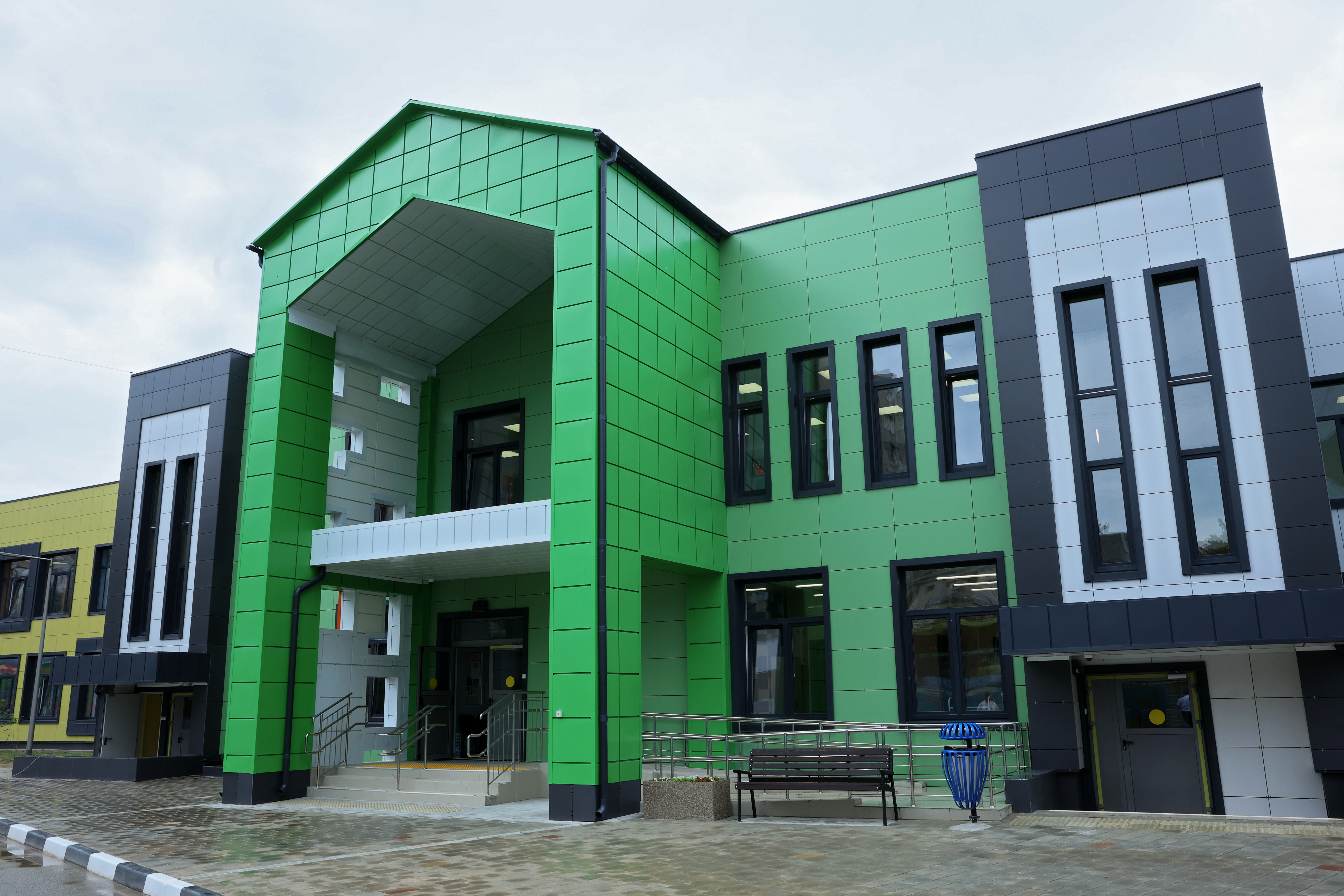 Аксёнов открыл новый детский сад в Симферополе