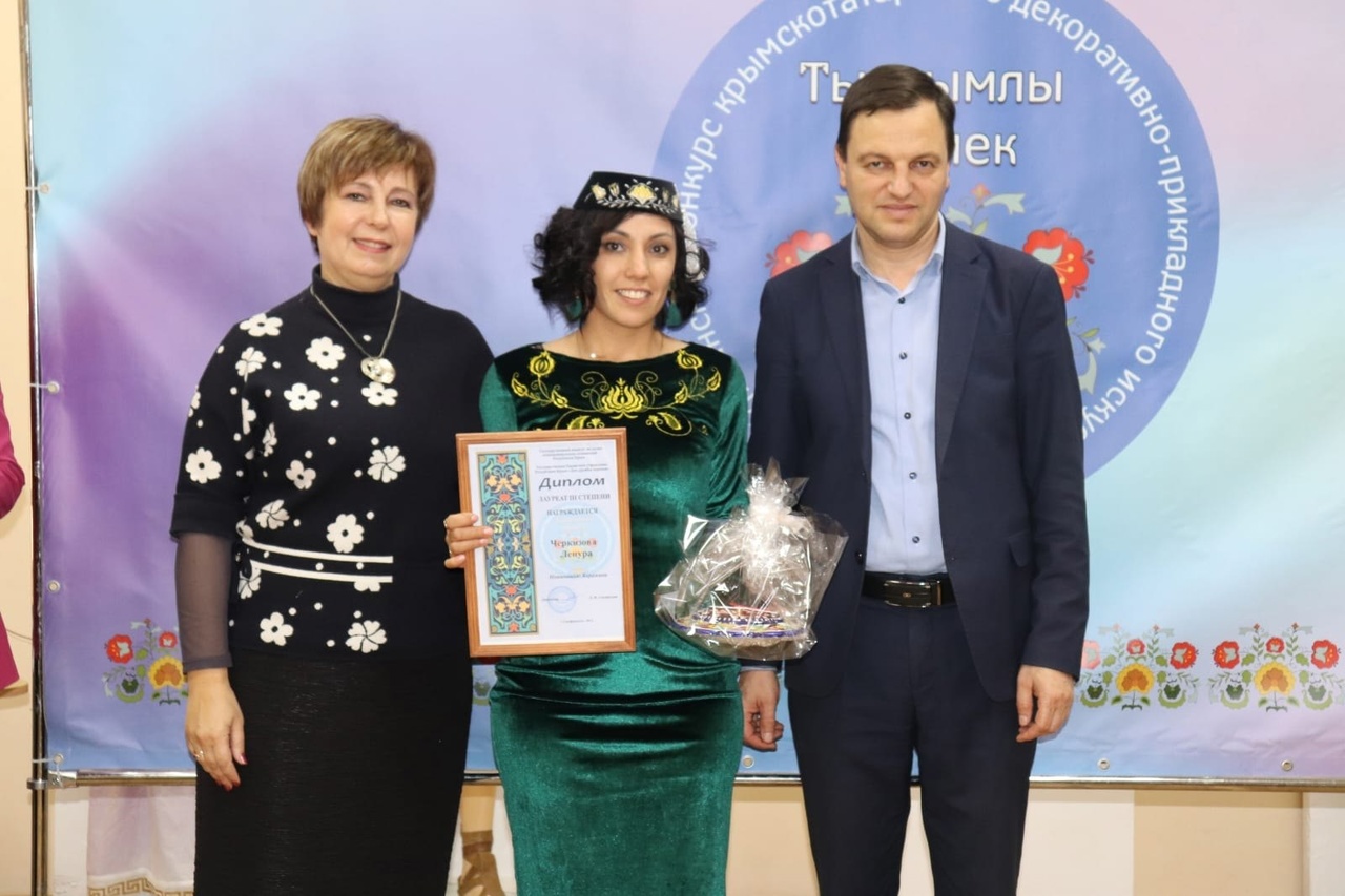 В Крыму состоялось награждение победителей конкурса крымскотатарского декоративно-прикладного искусства