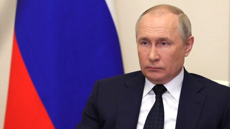 Следующей целью Киева после Донецка и Луганска был бы Крым - Владимир Путин