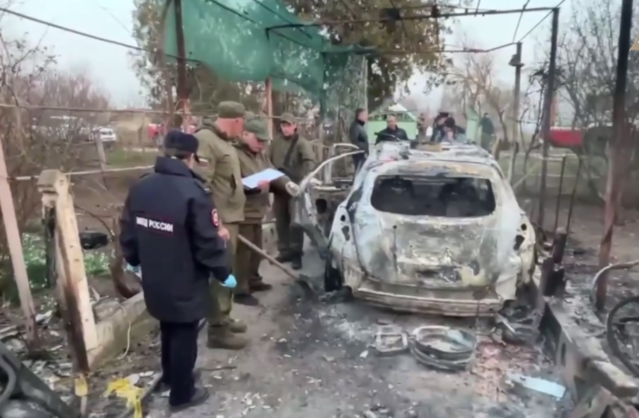 Житель Джанкойского района открыл стрельбу по полицейским и поджог свой дом: есть раненые