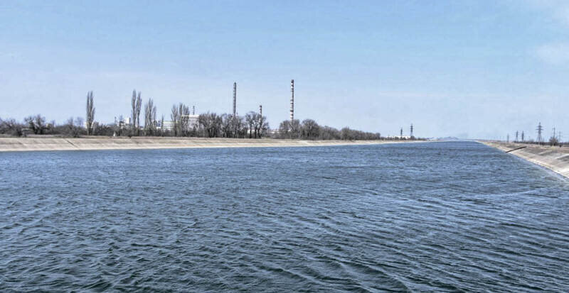 Полные берега: как Крым восемь месяцев провёл с днепровской водой