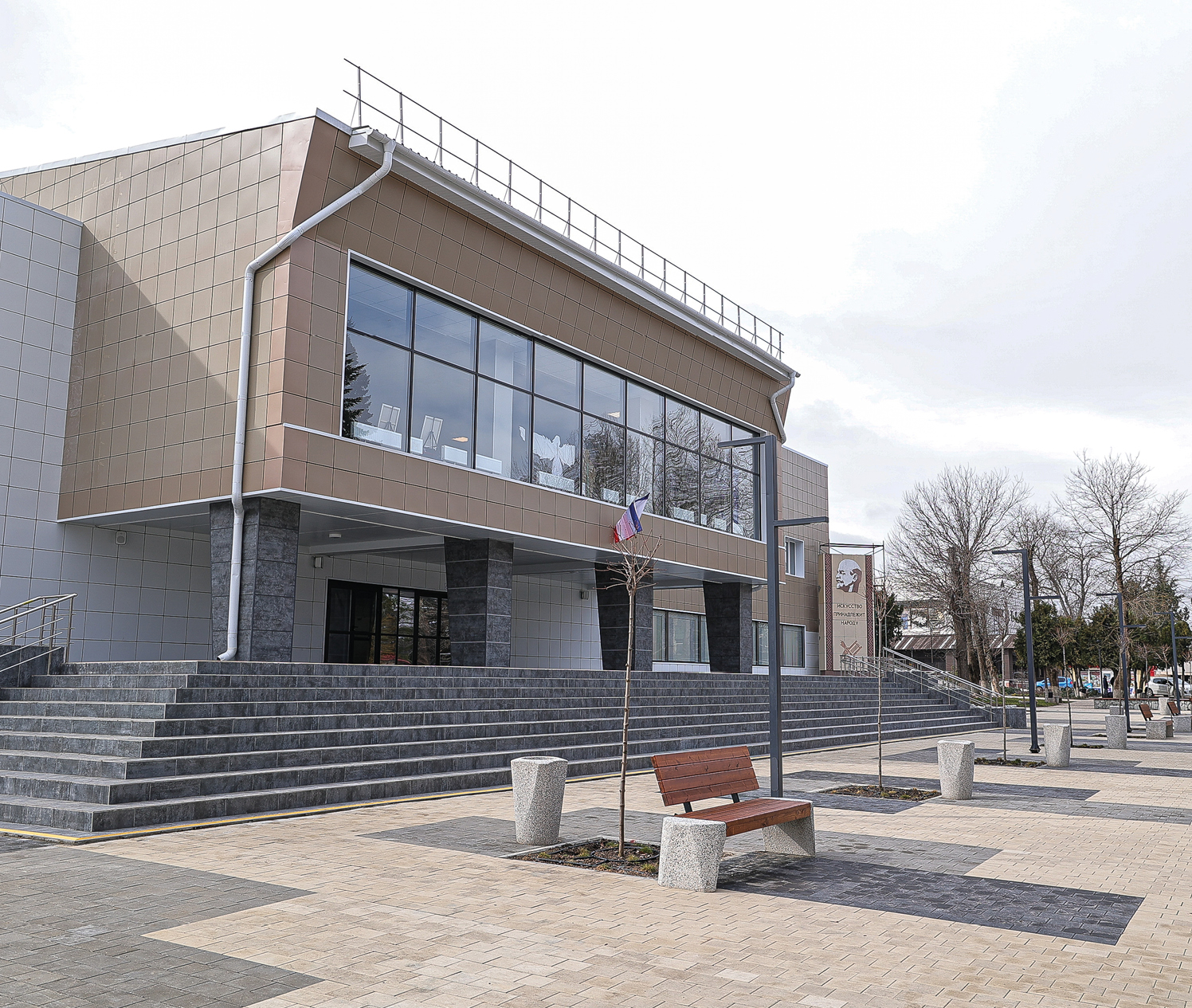 В шаге от столицы: чему радуются и на что жалуются жители Перова Симферопольского района