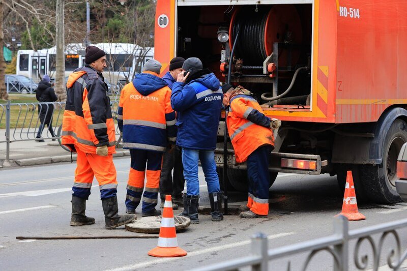 Аварийные работа на водоводах Евпатории и Красноперекопска завершат до  конца дня - Аксёнов