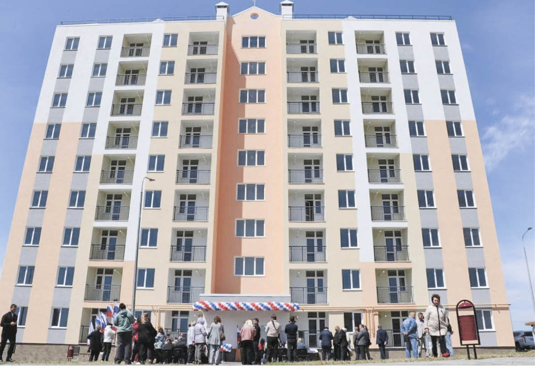 Как в Крыму реализуется программа по обеспечению жильём репатриантов 