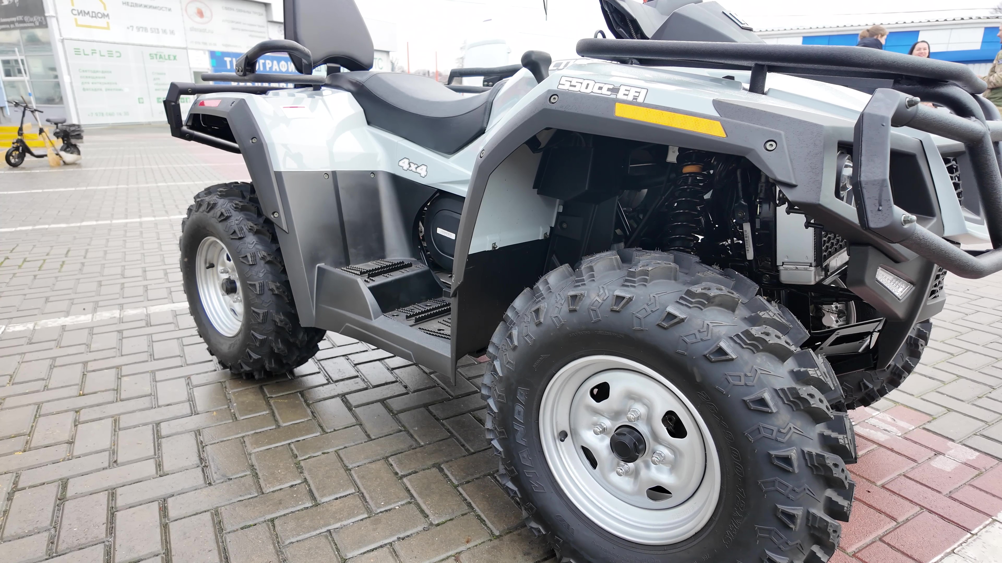 Из Крыма передали квадроцикл бойцам в зону СВО