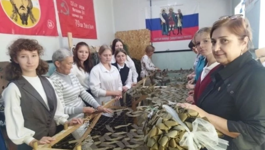 Ученики симферопольской школы сплели сотую маскировочную сеть