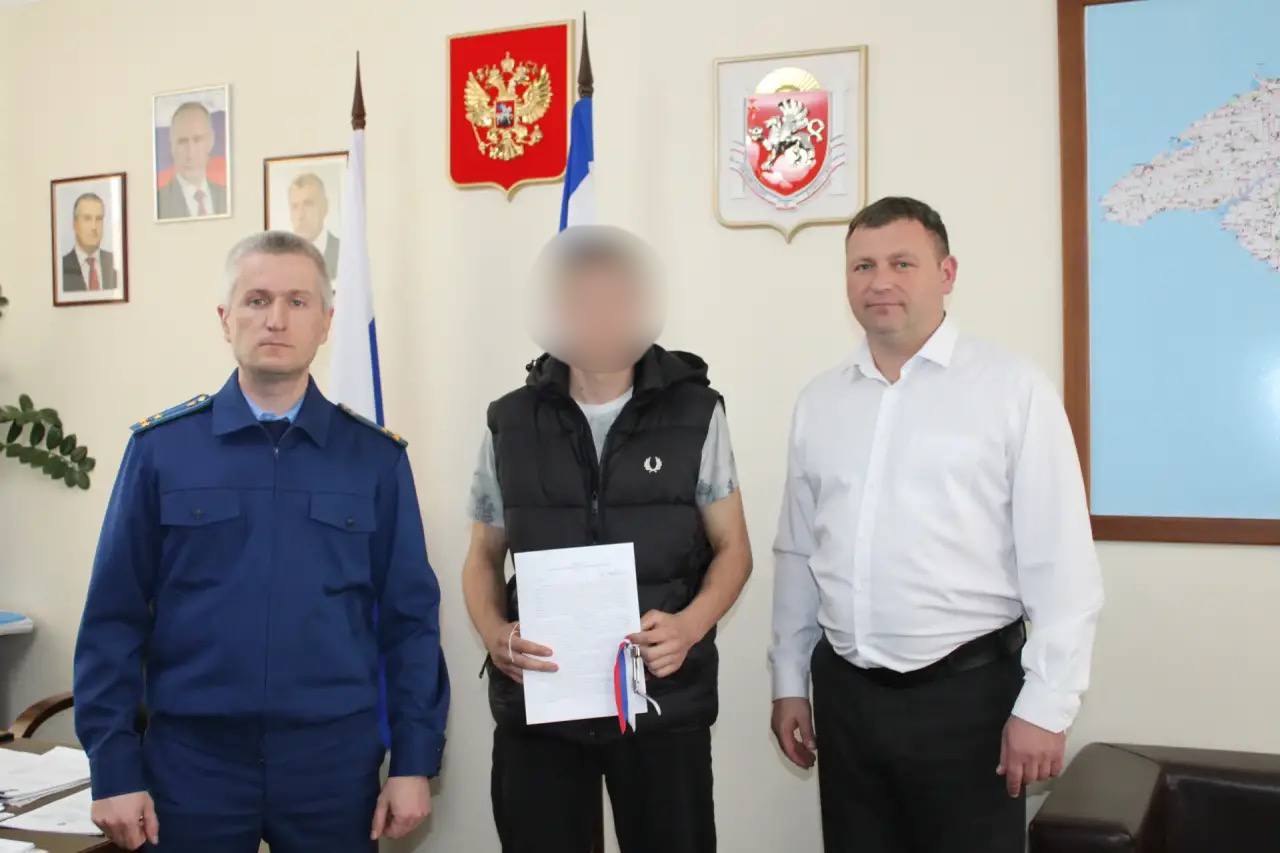 Прокуратура Крыма добилась выделения сироте-ветерану СВО положенной по закону квартиры