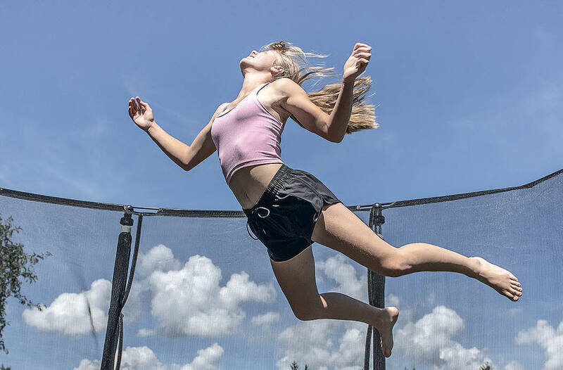 Фитнес на батуте: как с помощью прыжков снизить вес