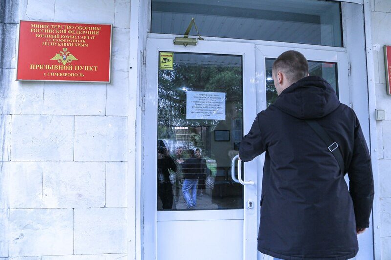 В Крыму стартовал весенний призыв: куда отправятся служить новобранцы и будут ли приходить повестки через госуслуги
