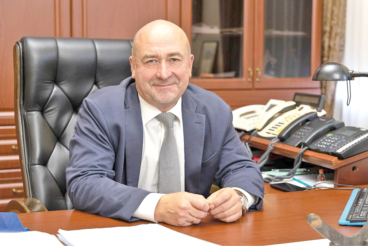 Зампредседателя Совета Министров РК Михаил Назаров: о культурных мероприятиях к Новому году, доступной среде и цифровом реестре многоквартирных домов
