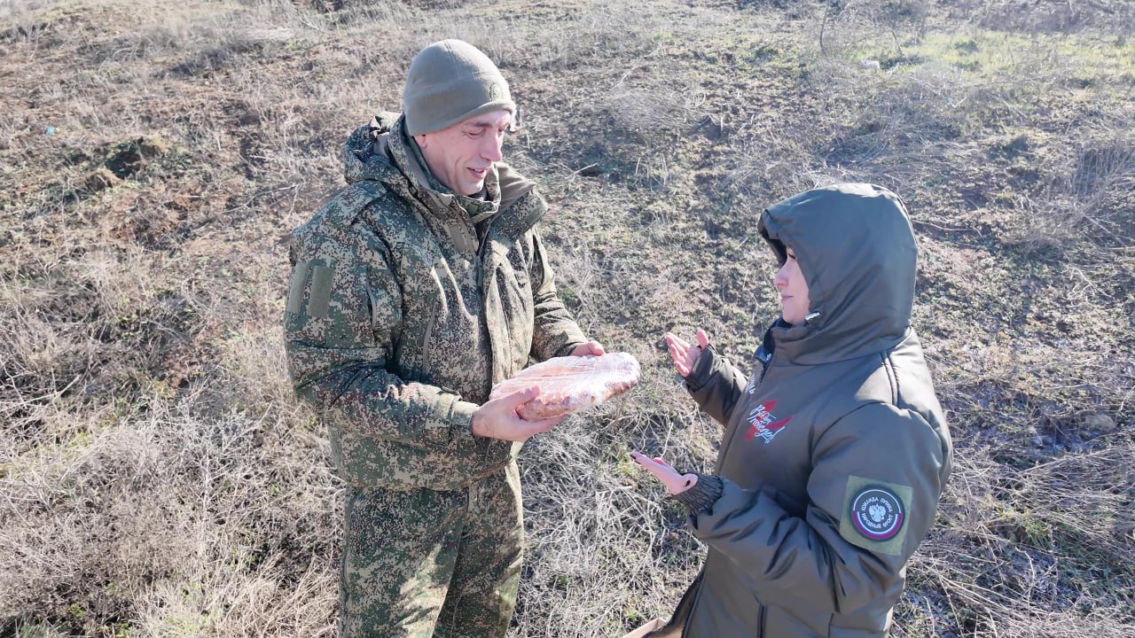 Домашние пироги из Крыма привезли штурмовикам в зону СВО