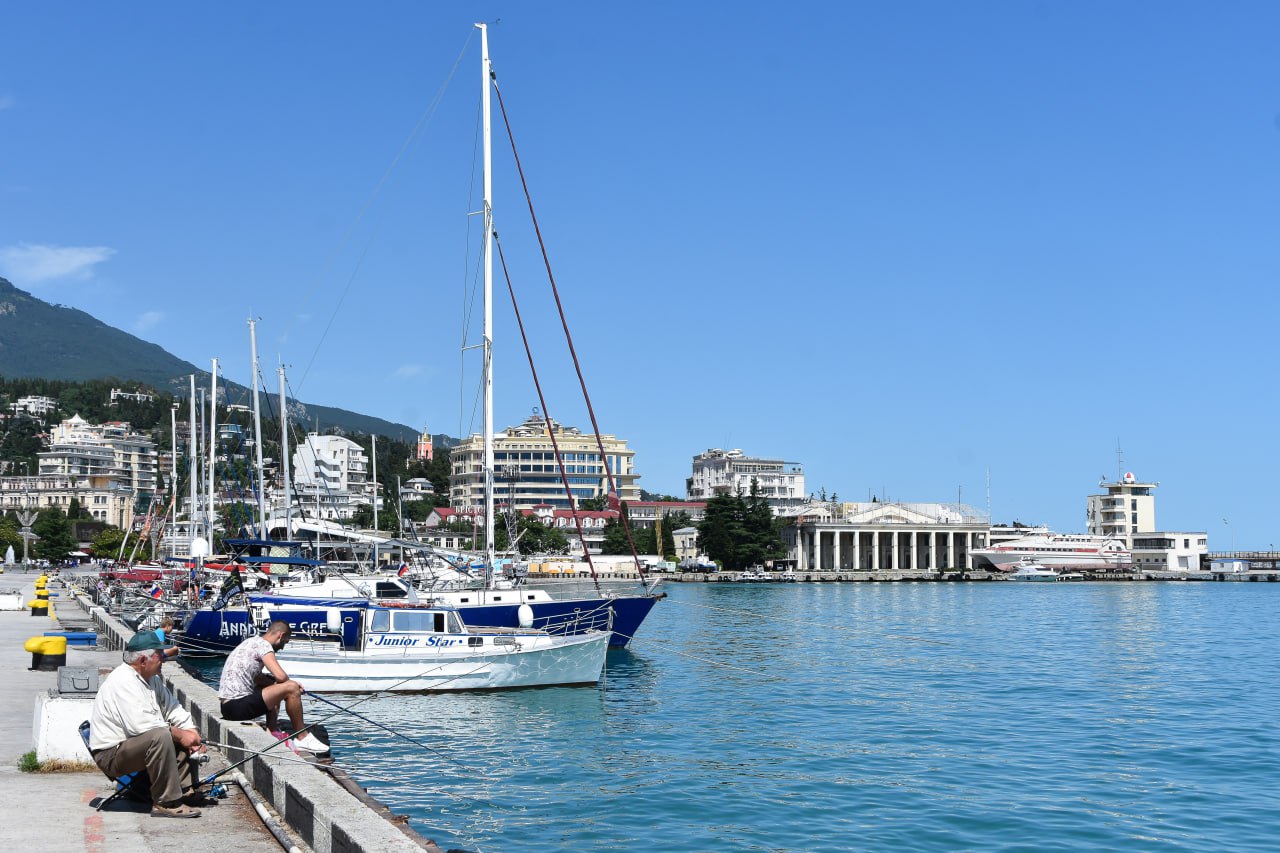 Где в Крыму с 1 ноября запретили ловить рыбу