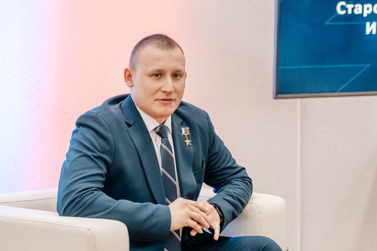 Герой России Антон Старостин дал совет участникам программы "Герои Крыма"