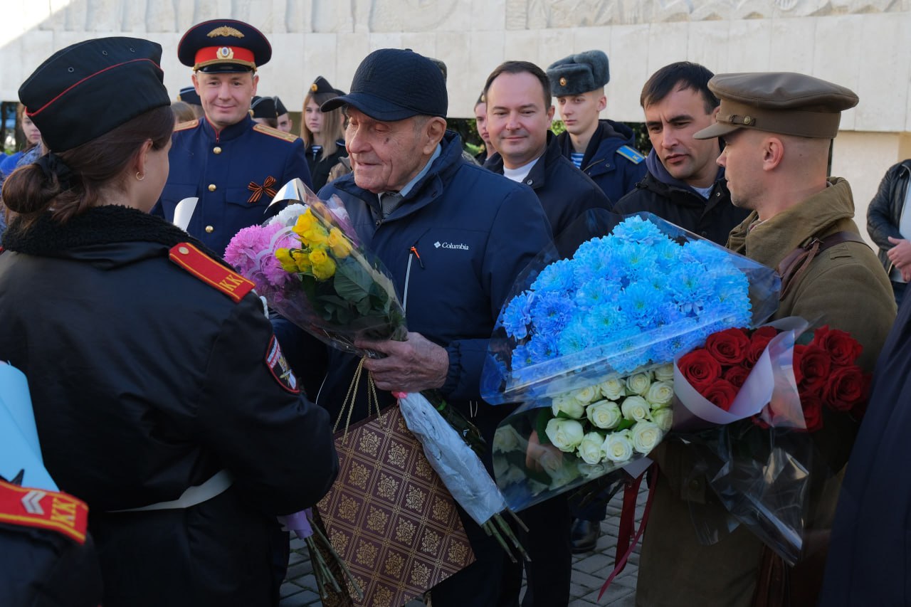 Человек-легенда: ветеран Великой Отечественной войны из Ялты Анатолий Медведь отпраздновал 99 лет