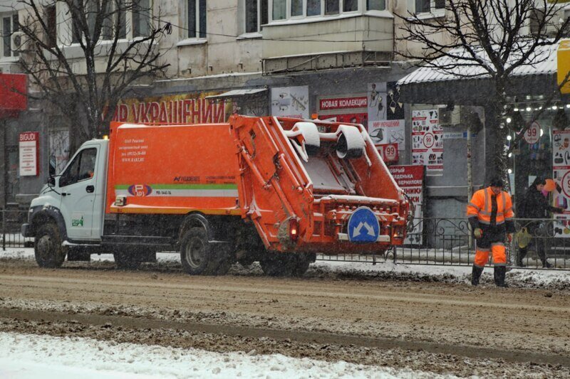 В Крыму реагентами обработано 500 км дорог