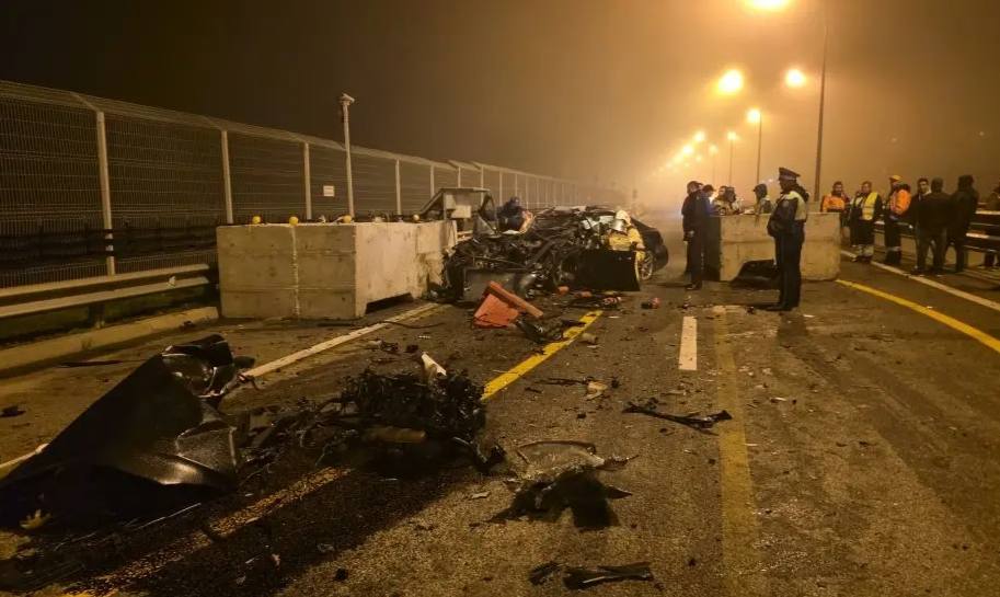 В ДТП возле Крымского моста погибли водитель и пассажир