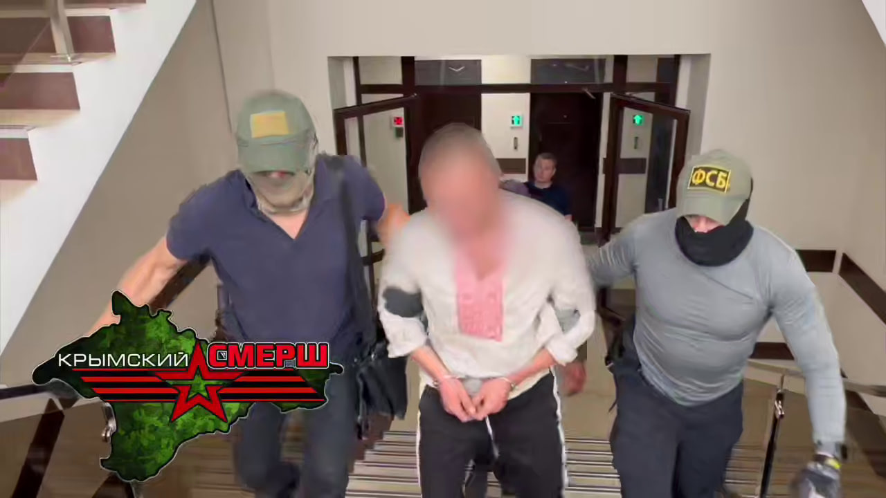 В Сакском районе за оправдание терроризма задержали одетого в вышиванку мужчину