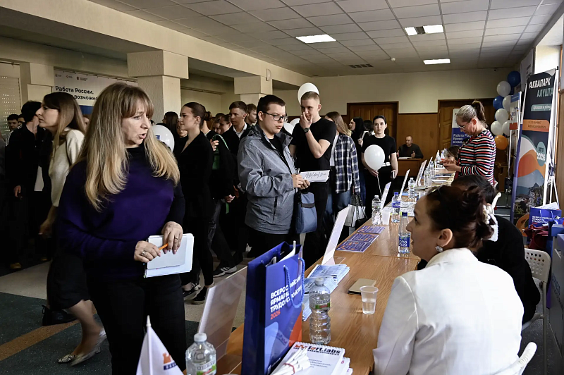 Более 300 крымчан приглашены на собеседования по итогам Всероссийской ярмарки трудоустройства