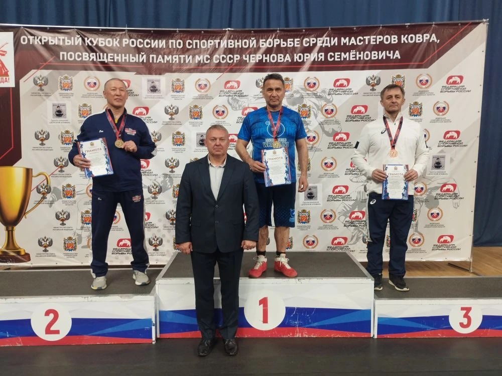 Крымчанин завоевал медали на Кубке России по борьбе среди ветеранов
