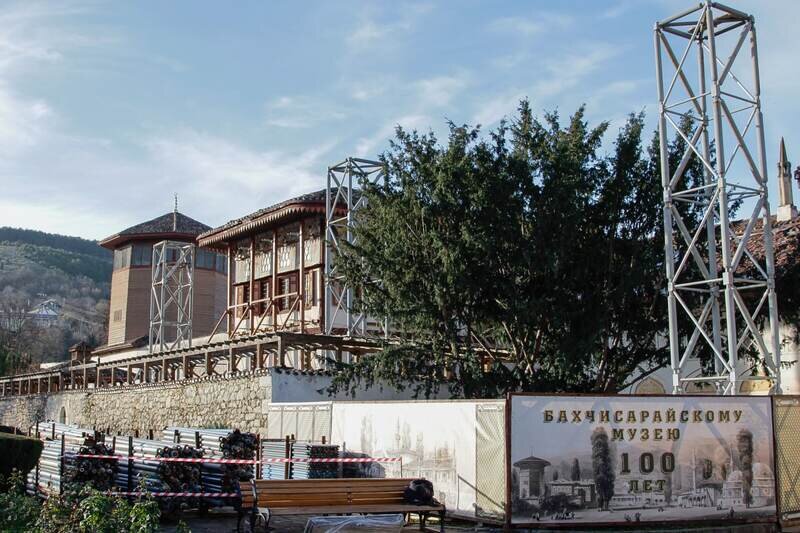 В Крыму рассказали, когда завершится реставрация объектов Ханского дворца