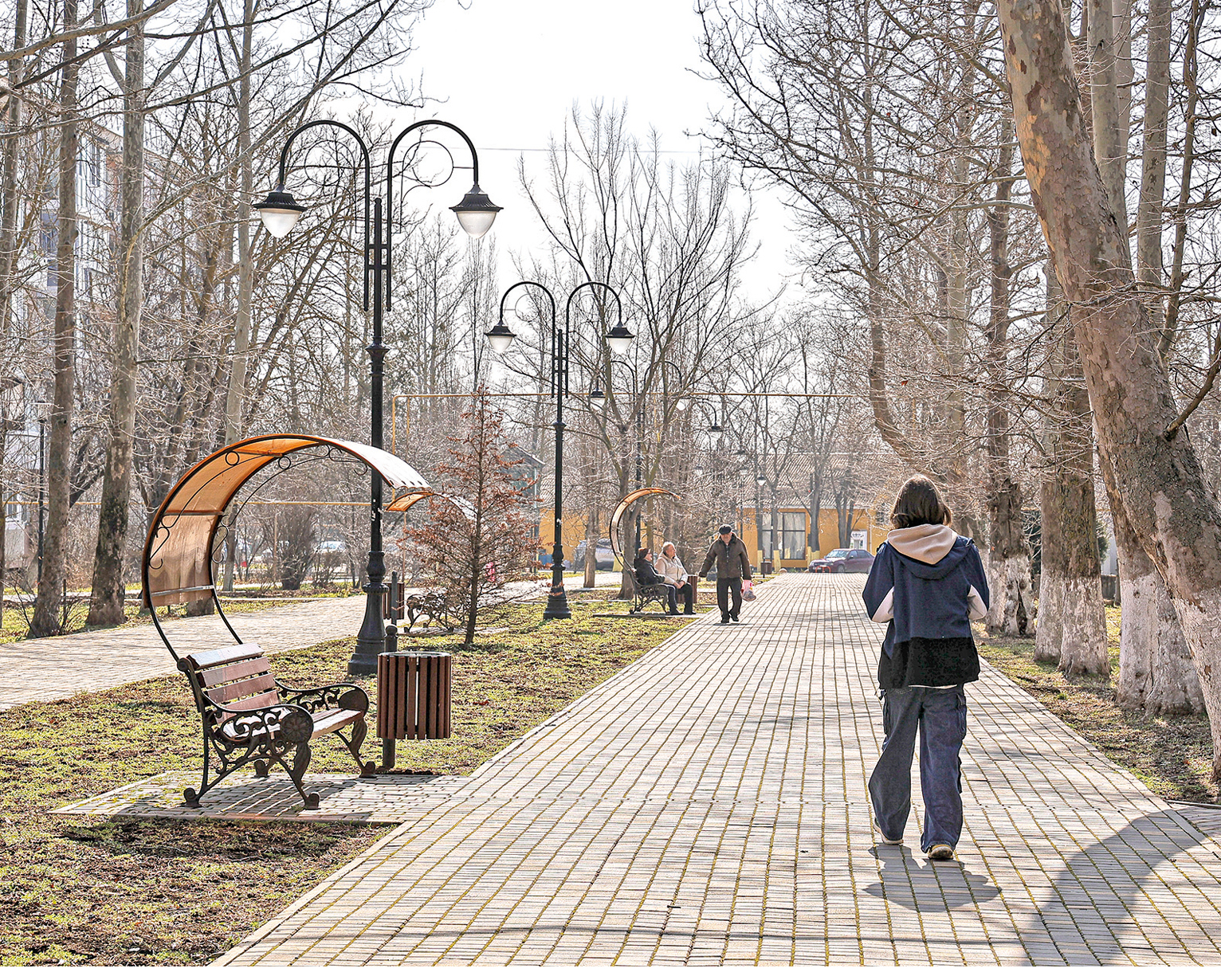 По соседству с городом: чему радуются и на что жалуются жители Орехова Сакского района