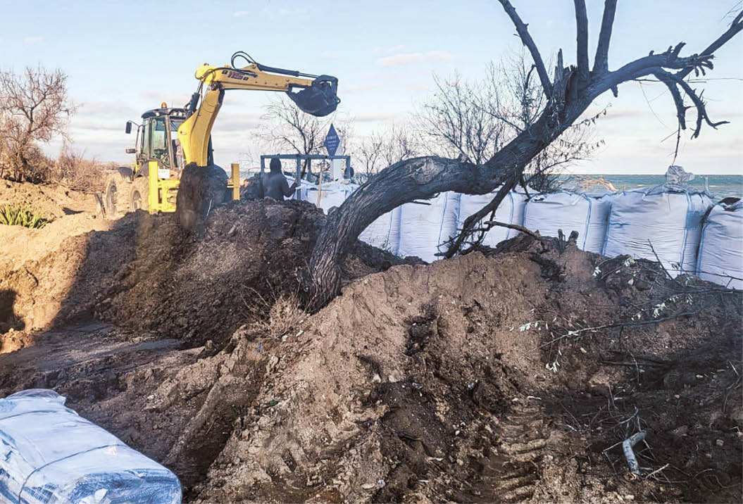 В Керчи приступили к укреплению берега и Нимфейской дороги