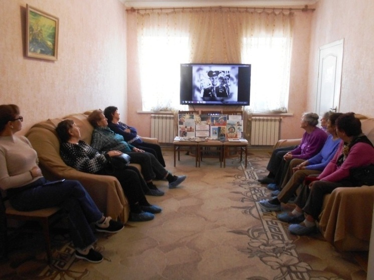 Симферопольским пенсионерам рассказали о полёте Юрия Гагарина в космос