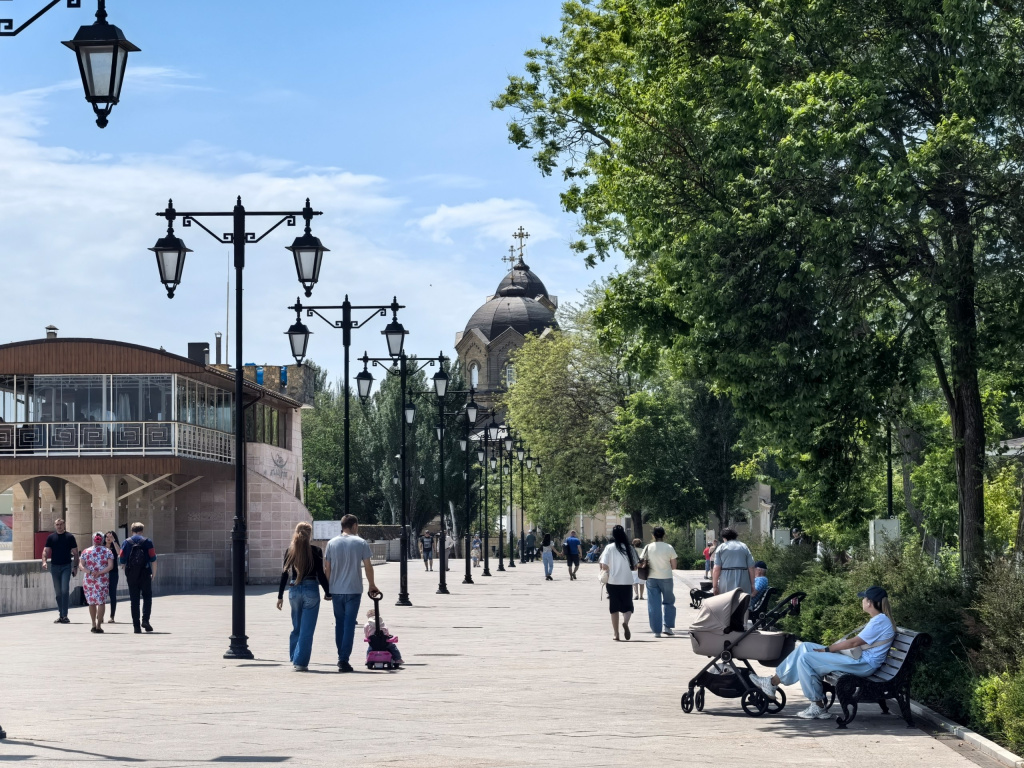 Евпатория полностью обесточена: в городе работают 6 центров содействия