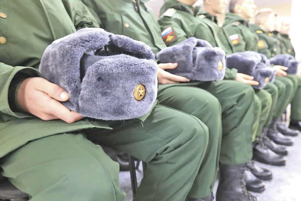 Более 370 семей военнослужащих по призыву получили соцподдержку