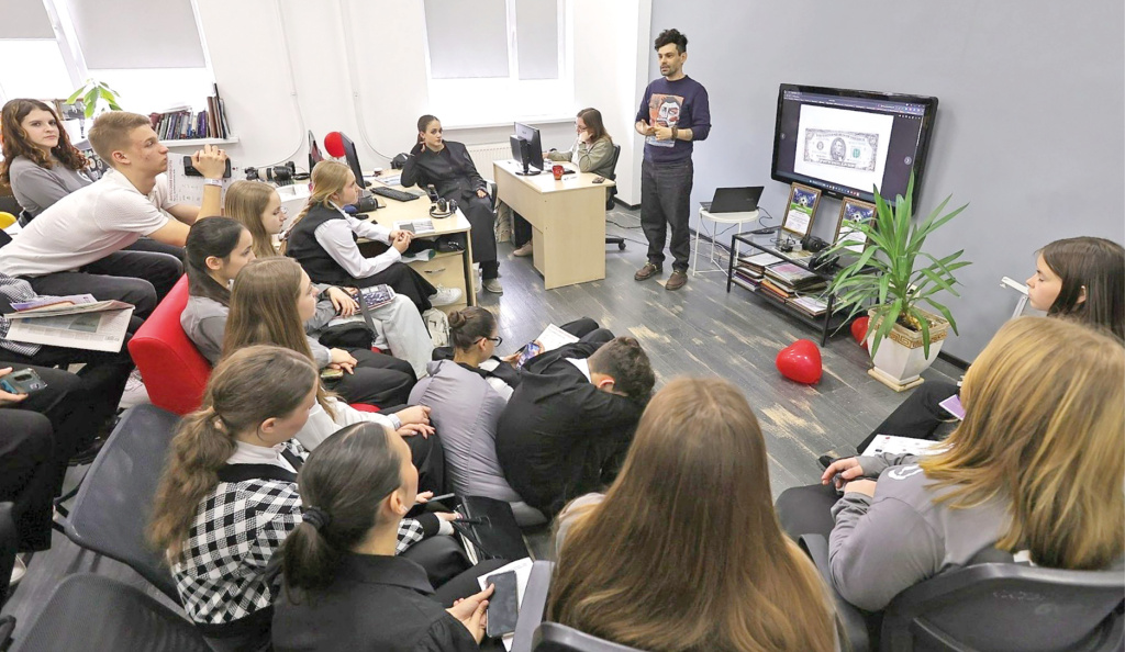 Михаил Гладчук Михаил Гладчук