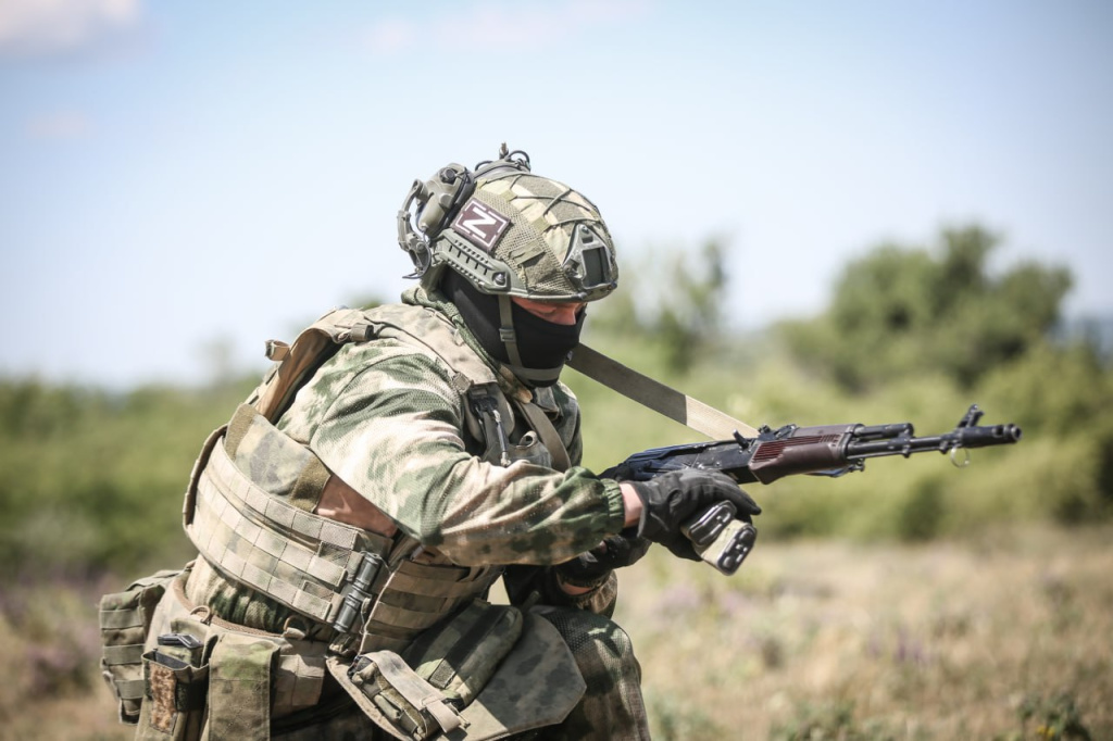 Крымчан приглашают на службу по контракту