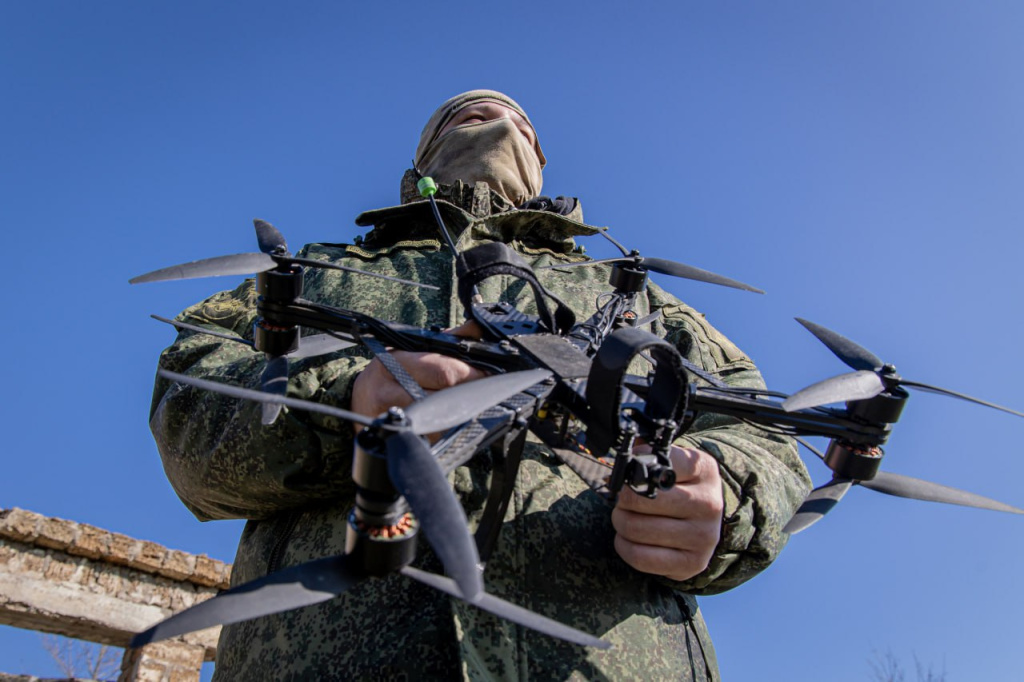 Крымчанам рассказали, как поступить на военную службу по контракту в войска беспилотных систем