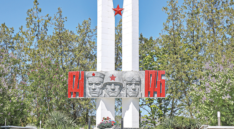 Михаил Гладчук 8-2красный мак.jpg