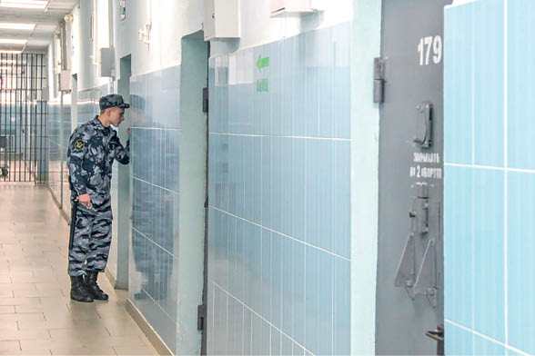 К крымскому уполномоченному по правам человека обратилось более 2 500 человек