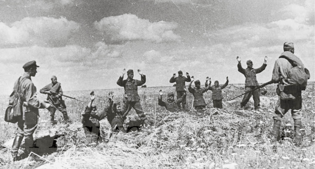 vladmuseum.ru/Сдача немцев в плен vladmuseum.ru