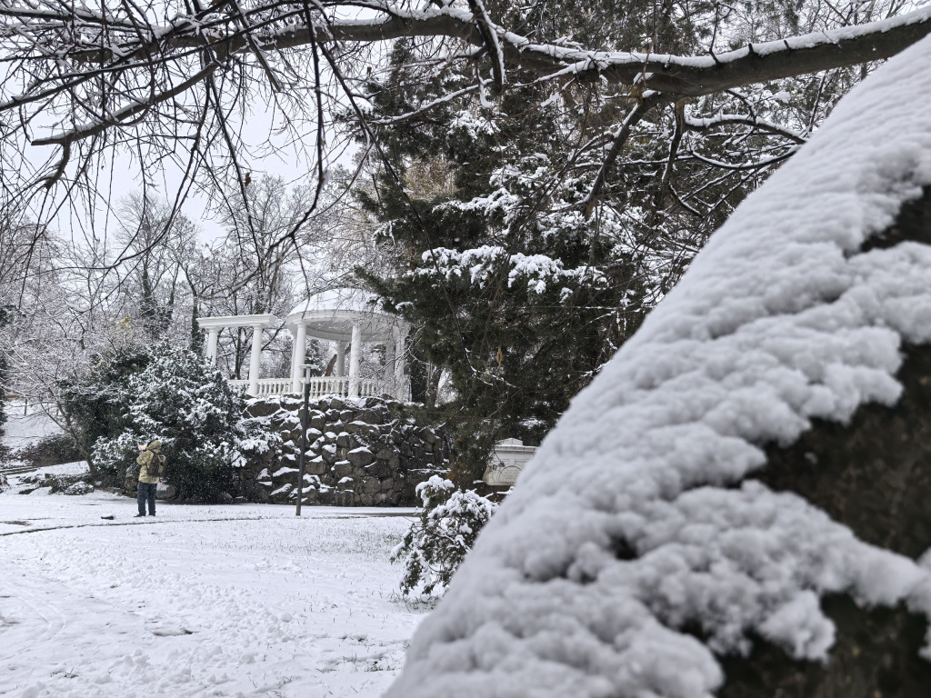 Снег, метель и сильный ветер ожидаются в Крыму с 16 по 19 января