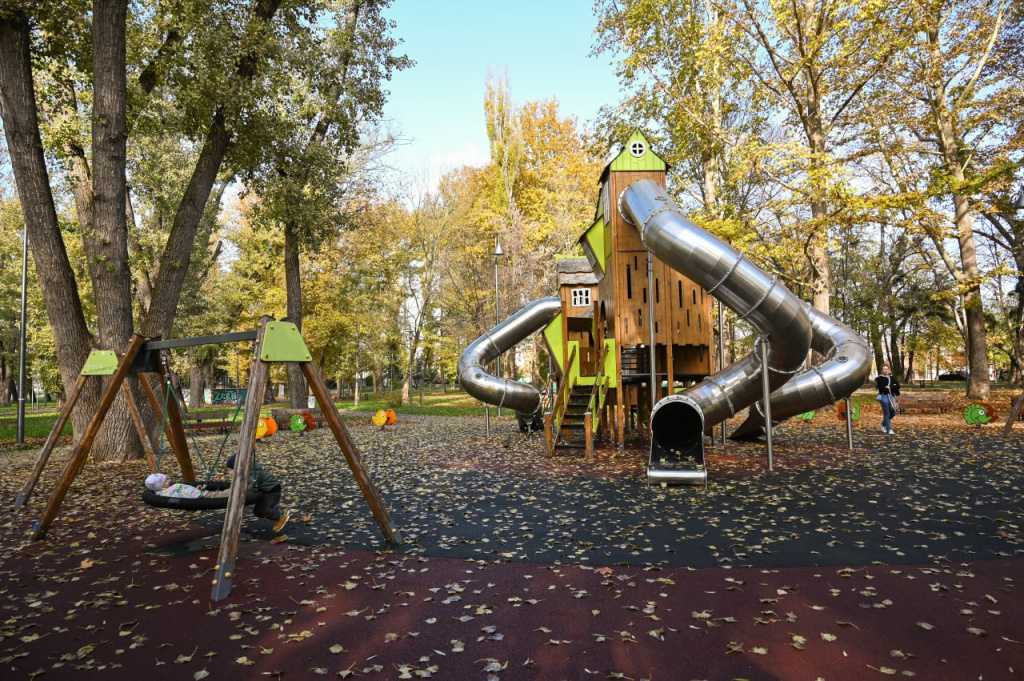 Аксёнов: полученные от национализации комбината «Крым» 4 млрд рублей потратят на ремонт домов культуры и установку детских площадок